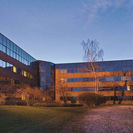 Hilton Long Island/Huntington Hotel Melville Bagian luar foto