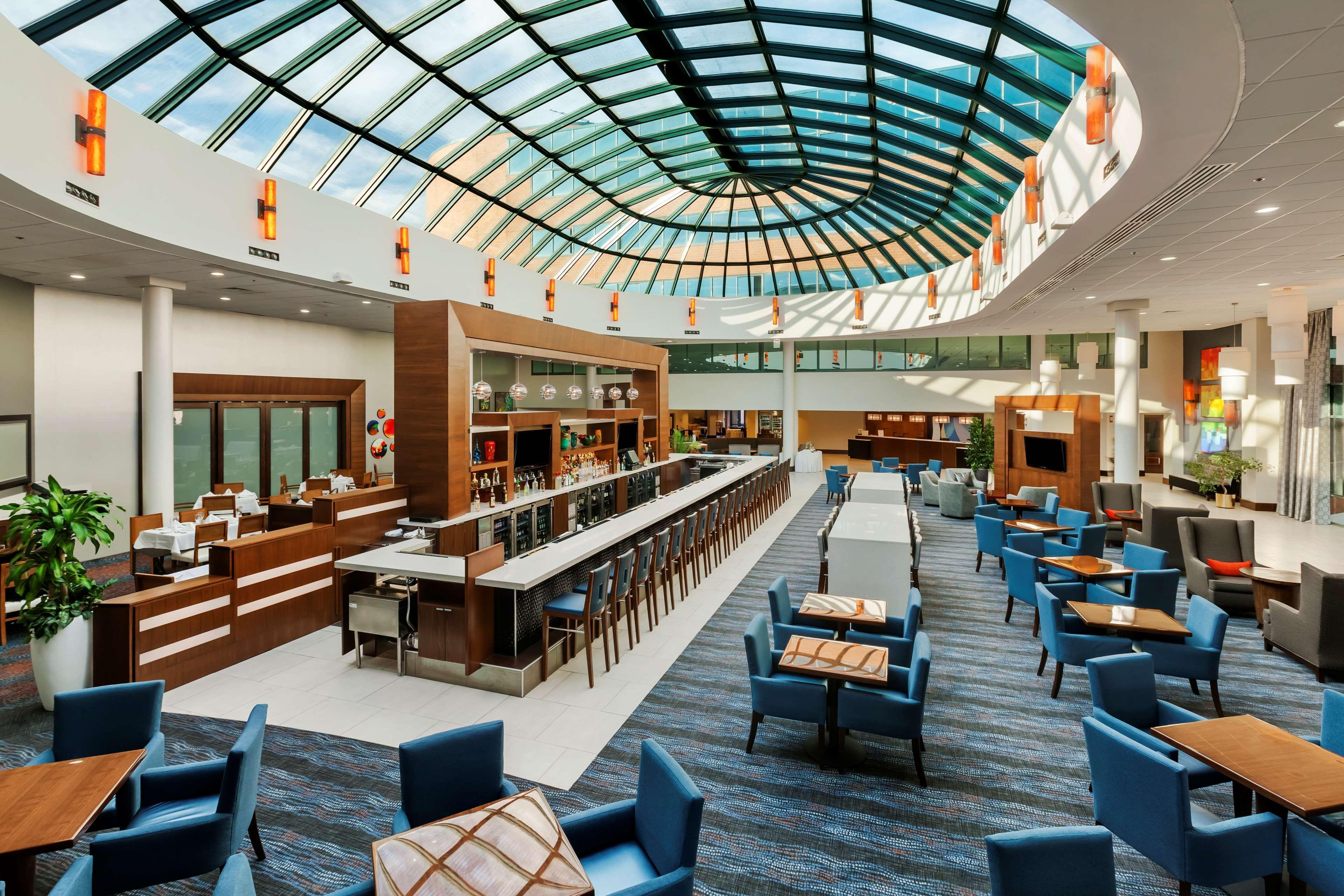 Hilton Long Island/Huntington Hotel Melville Bagian luar foto